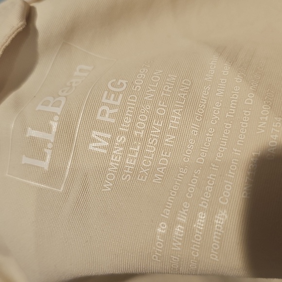 L.L. Bean Size M Women's Colorblock Hooded Jacket - Picture 6 of 9